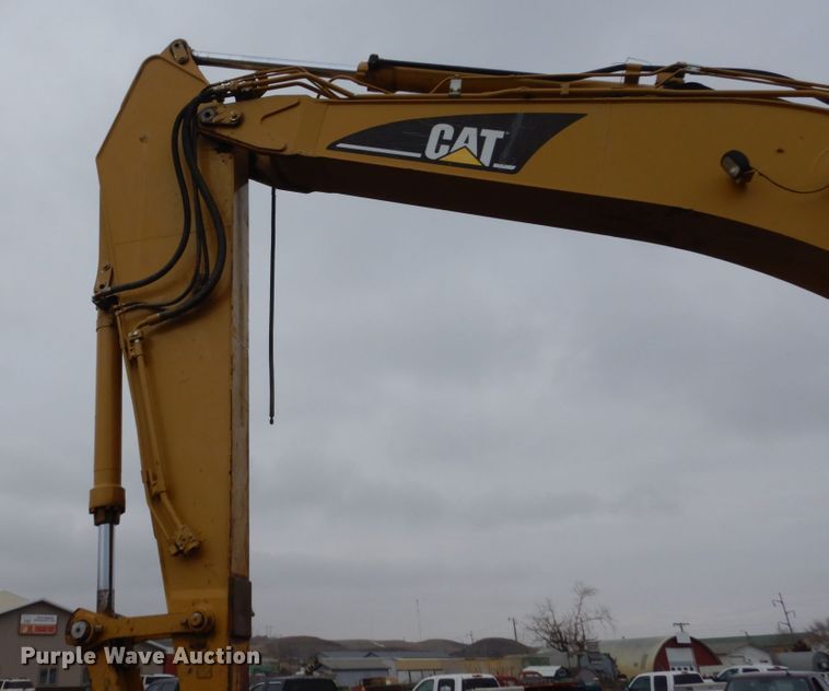 image for item DF5947 2007 Caterpillar 330D excavator