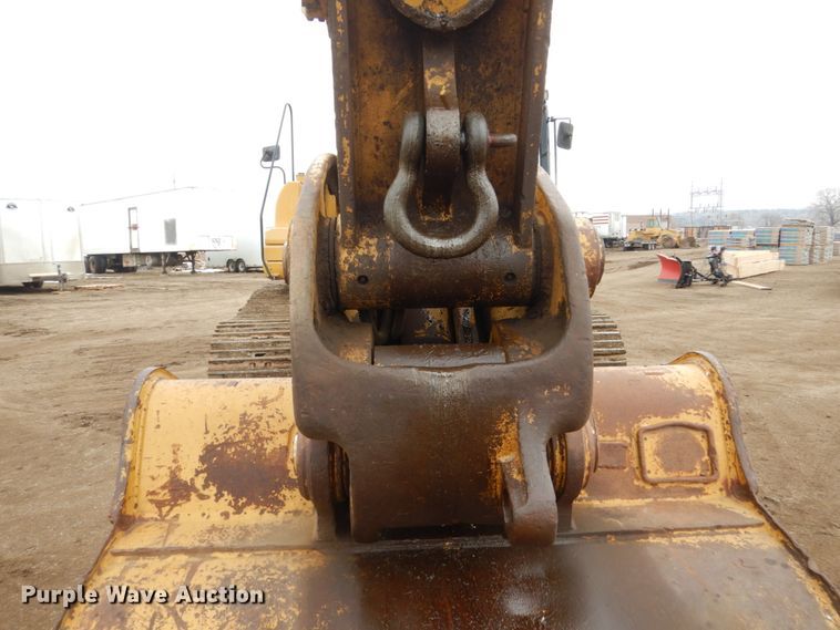 image for item DF5947 2007 Caterpillar 330D excavator