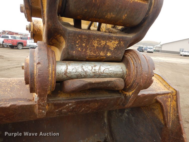 image for item DF5947 2007 Caterpillar 330D excavator