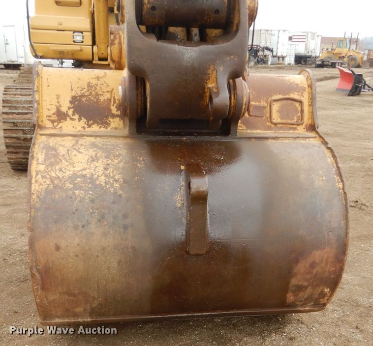 image for item DF5947 2007 Caterpillar 330D excavator