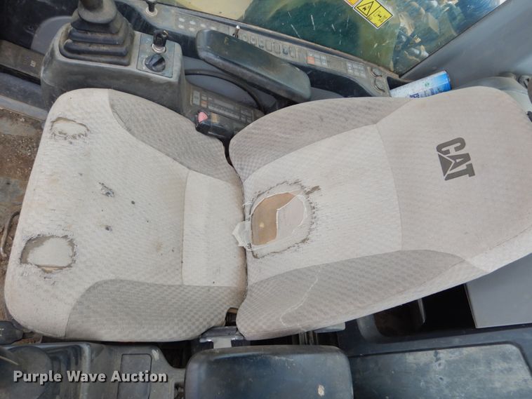 image for item DF5947 2007 Caterpillar 330D excavator