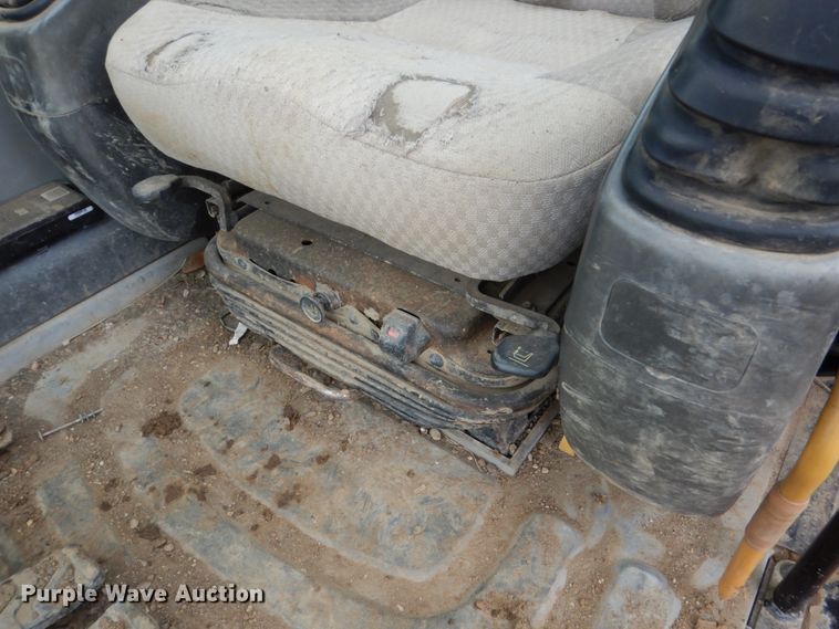 image for item DF5947 2007 Caterpillar 330D excavator