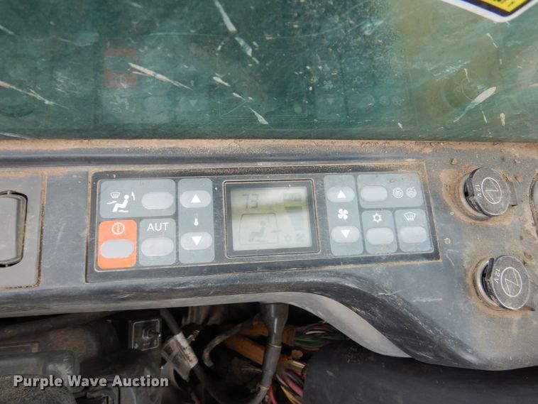 image for item DF5947 2007 Caterpillar 330D excavator