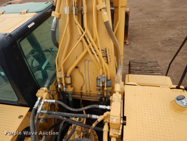 image for item DF5947 2007 Caterpillar 330D excavator