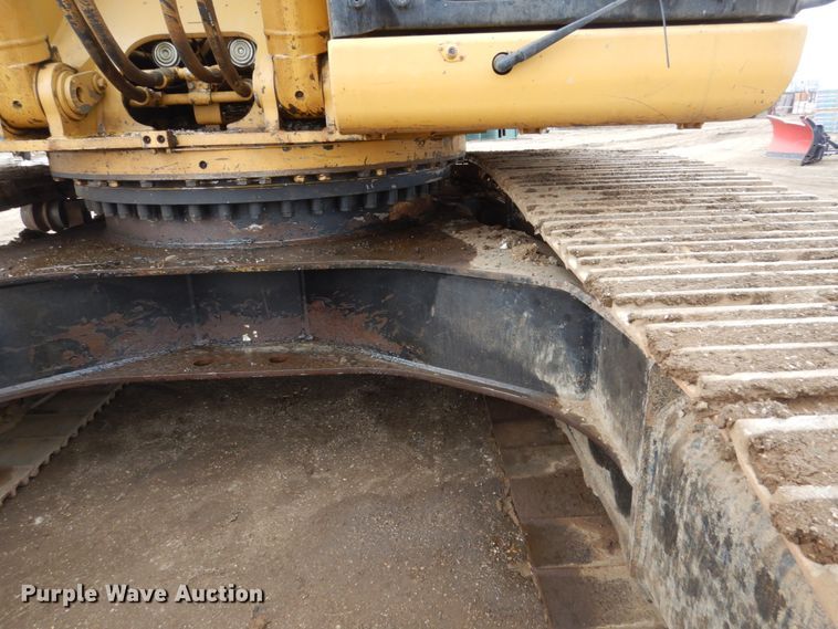 image for item DF5947 2007 Caterpillar 330D excavator