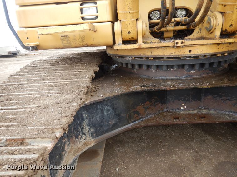 image for item DF5947 2007 Caterpillar 330D excavator