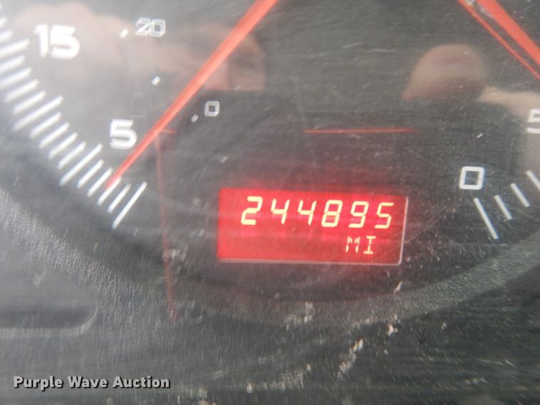 image for item DF5948 2013 Caterpillar CT660 semi truck