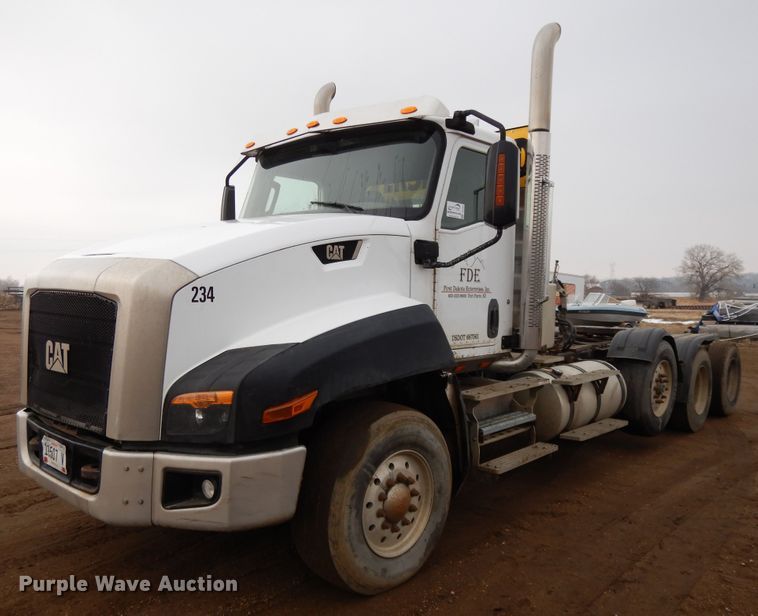 image for item DF5949 2014 Caterpillar CT660 semi truck