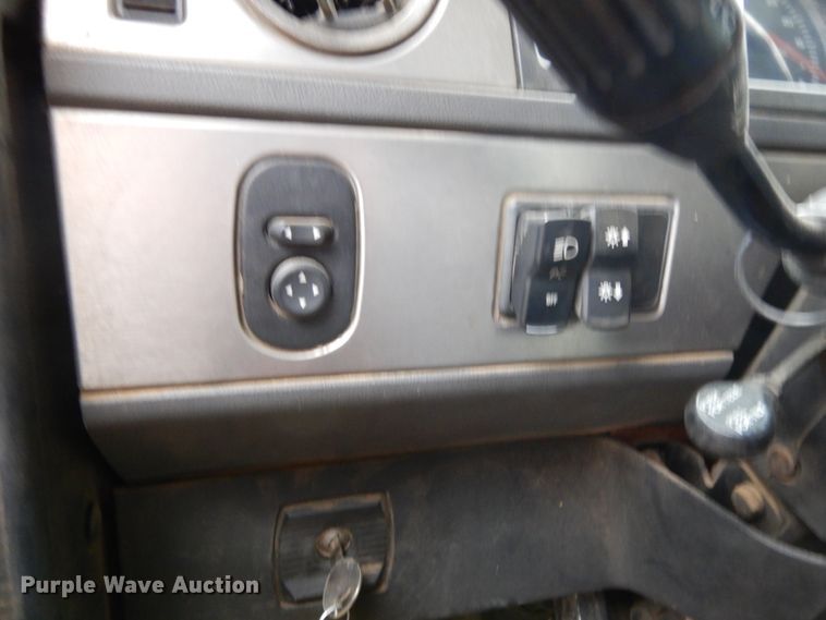 image for item DF5949 2014 Caterpillar CT660 semi truck