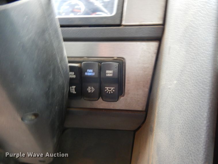 image for item DF5949 2014 Caterpillar CT660 semi truck