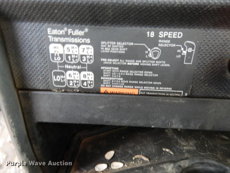 image for item DF5949 2014 Caterpillar CT660 semi truck