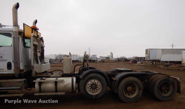 image for item DF5949 2014 Caterpillar CT660 semi truck