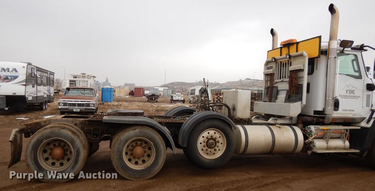 image for item DF5949 2014 Caterpillar CT660 semi truck