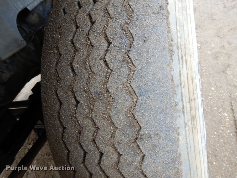 image for item DF5949 2014 Caterpillar CT660 semi truck