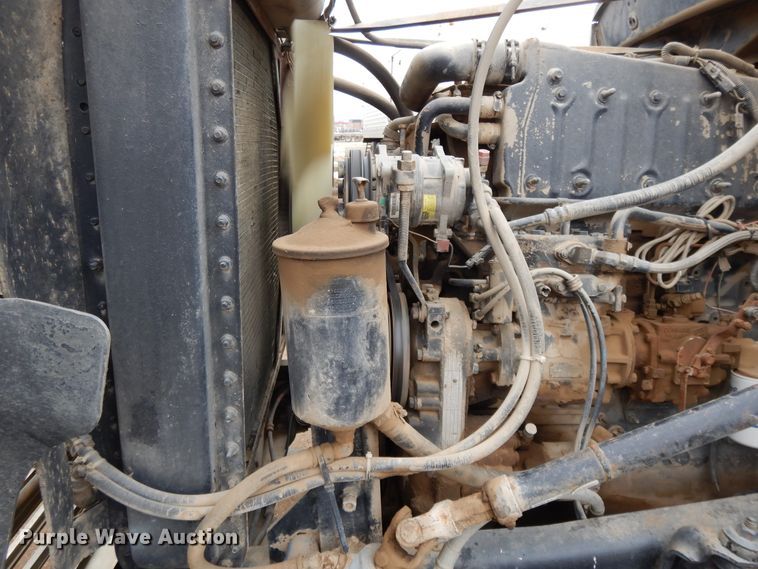 image for item DF5950 1988 Freightliner FLC tank truck