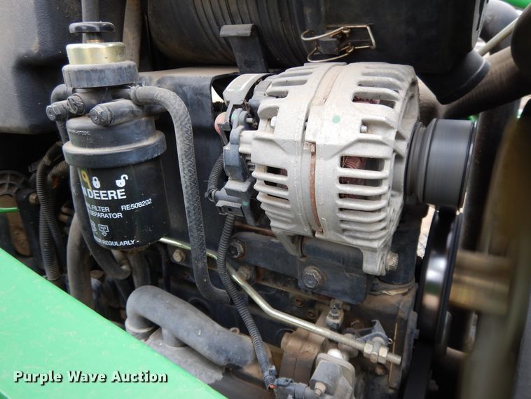 image for item DF5951 2006 John Deere 4520 MFWD tractor