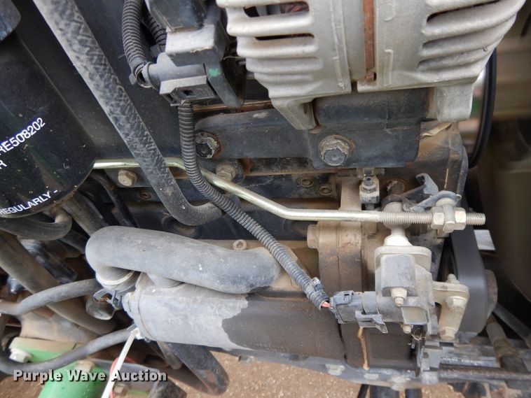 image for item DF5951 2006 John Deere 4520 MFWD tractor