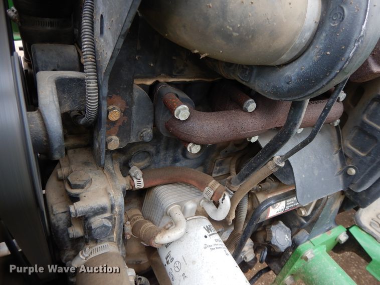 image for item DF5951 2006 John Deere 4520 MFWD tractor