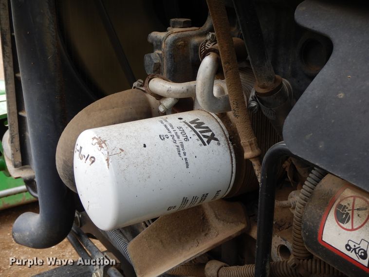 image for item DF5951 2006 John Deere 4520 MFWD tractor