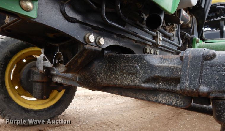 image for item DF5951 2006 John Deere 4520 MFWD tractor