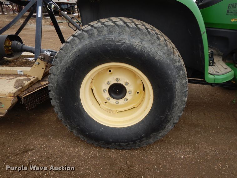 image for item DF5951 2006 John Deere 4520 MFWD tractor