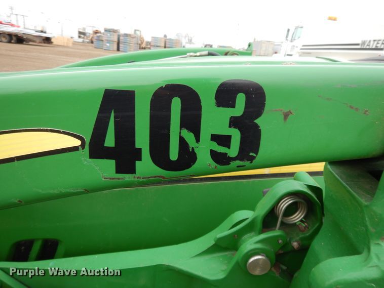 image for item DF5951 2006 John Deere 4520 MFWD tractor