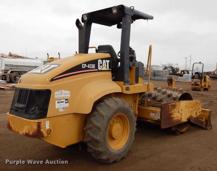 image for item DF5952 2006 Caterpillar CP-433E single drum vibratory compactor
