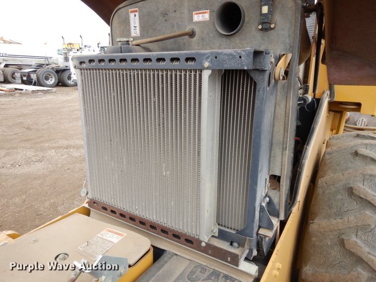 image for item DF5952 2006 Caterpillar CP-433E single drum vibratory compactor