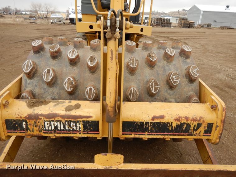 image for item DF5952 2006 Caterpillar CP-433E single drum vibratory compactor