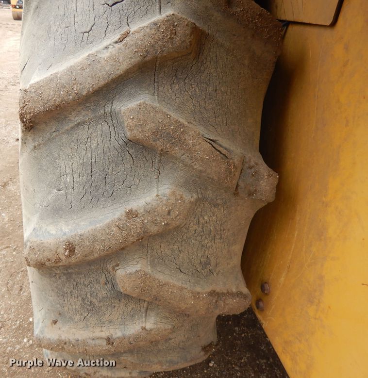 image for item DF5952 2006 Caterpillar CP-433E single drum vibratory compactor