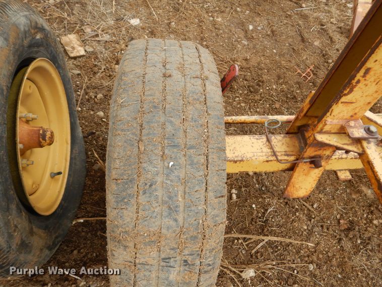 image for item DF5953 (2) Rustco 139 vertical lifts