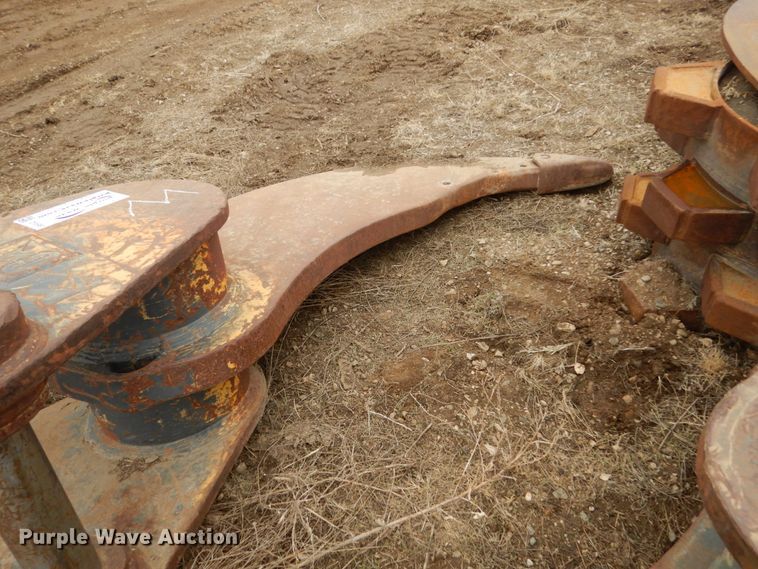 image for item DF5955 Caterpillar 54" ripper tooth