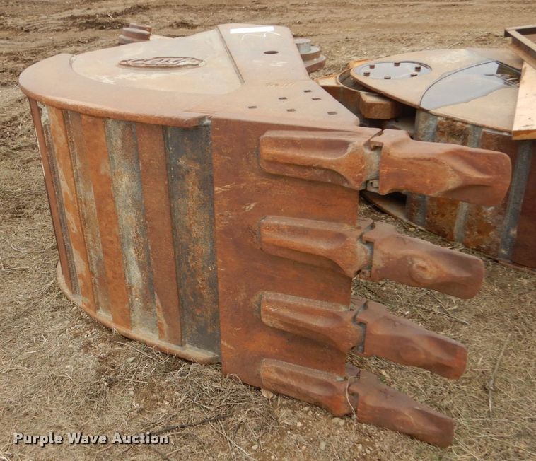 image for item DF5956 Geuth 36"W excavator bucket