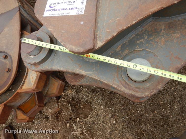 image for item DF5956 Geuth 36"W excavator bucket