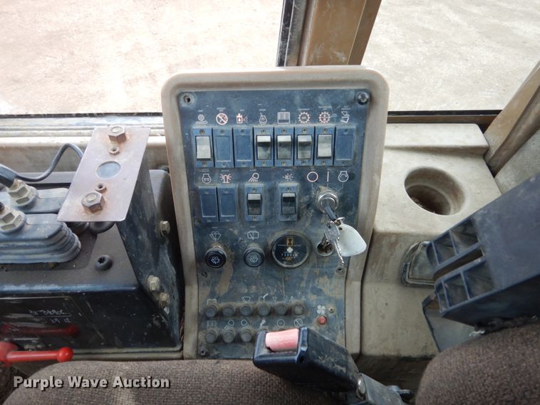 image for item DF5957 1996 Caterpillar 928F  wheel loader