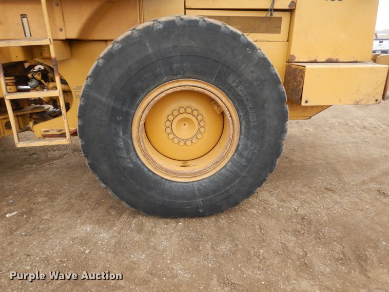image for item DF5957 1996 Caterpillar 928F  wheel loader