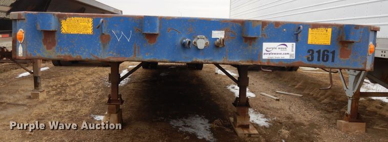 image for item DF5958 1997 Utility flatbed trailer
