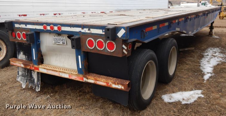 image for item DF5958 1997 Utility flatbed trailer