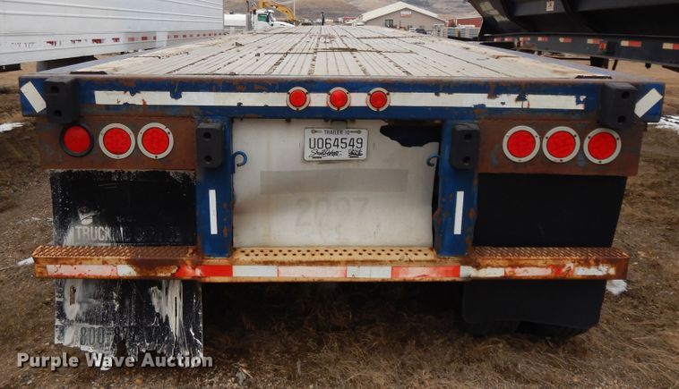 image for item DF5958 1997 Utility flatbed trailer
