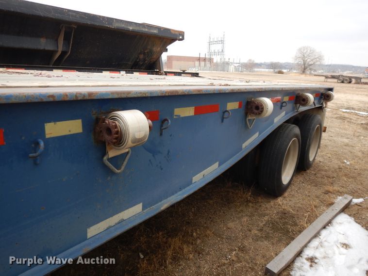 image for item DF5958 1997 Utility flatbed trailer