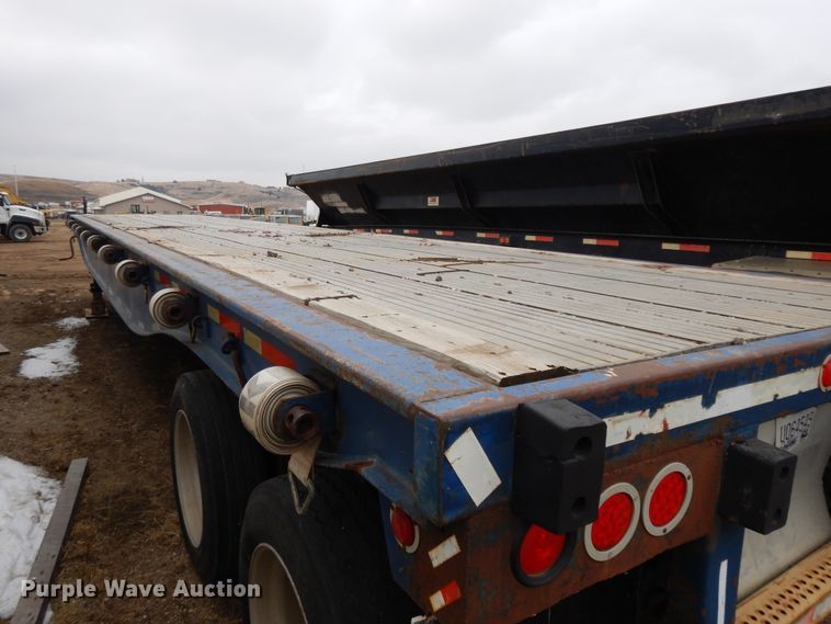 image for item DF5958 1997 Utility flatbed trailer
