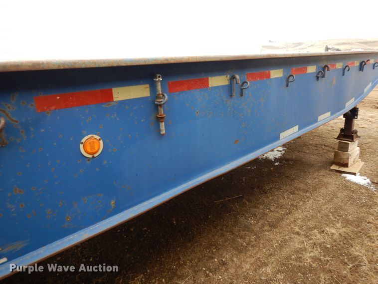 image for item DF5958 1997 Utility flatbed trailer