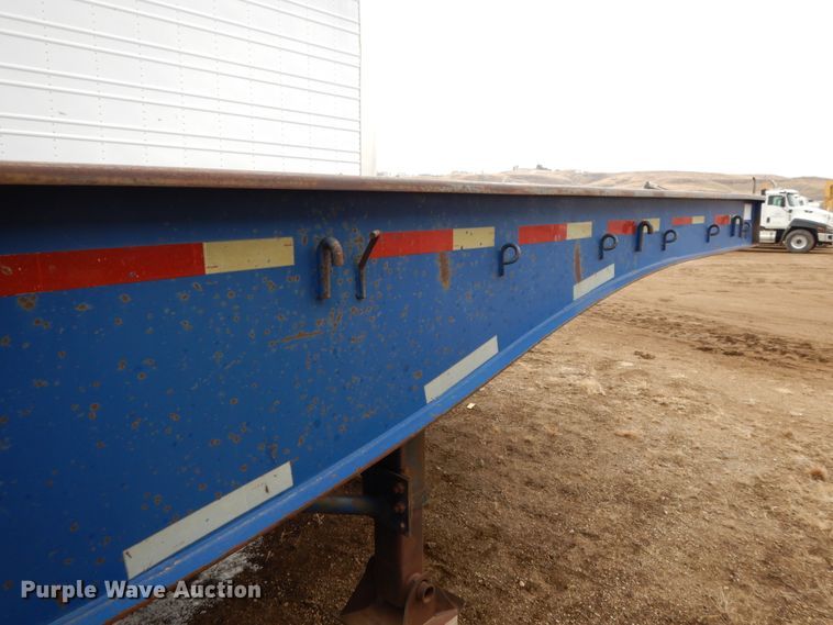 image for item DF5958 1997 Utility flatbed trailer