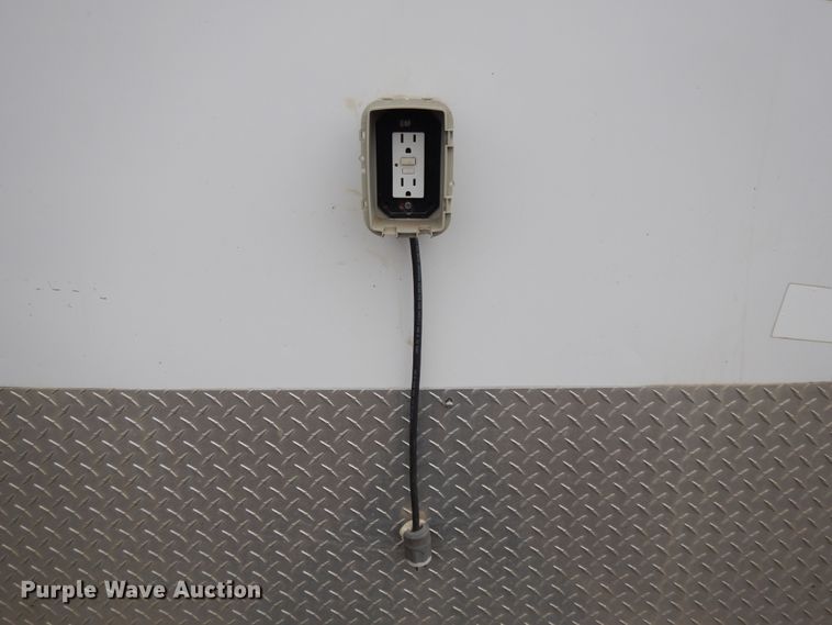 image for item DF5959 2004 Haulmark GR85X20WT2 enclosed cargo trailer