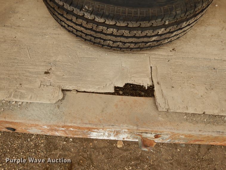 image for item DF5959 2004 Haulmark GR85X20WT2 enclosed cargo trailer