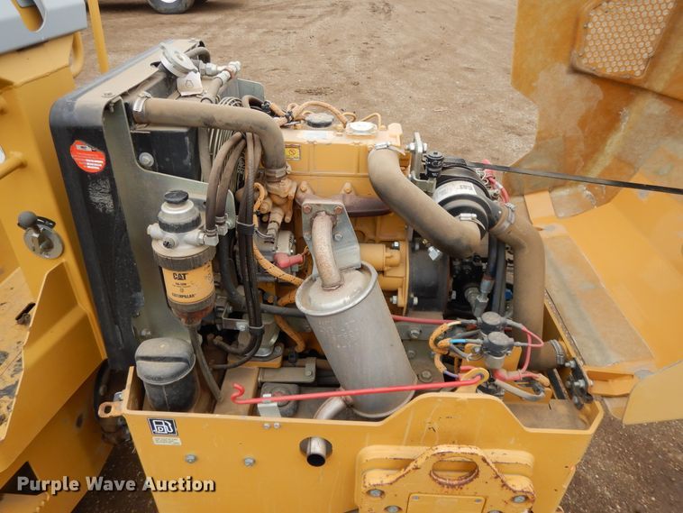 image for item DF5962 2011 Caterpillar CB-14 double drum roller