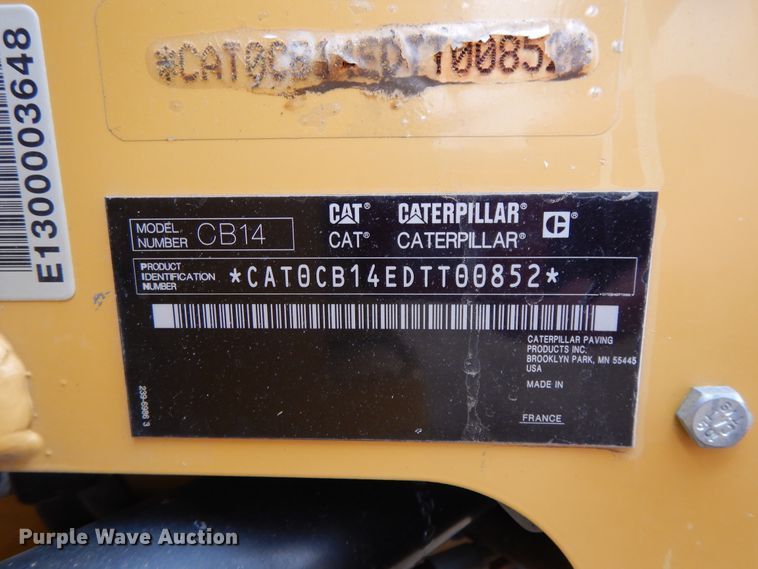 image for item DF5962 2011 Caterpillar CB-14 double drum roller