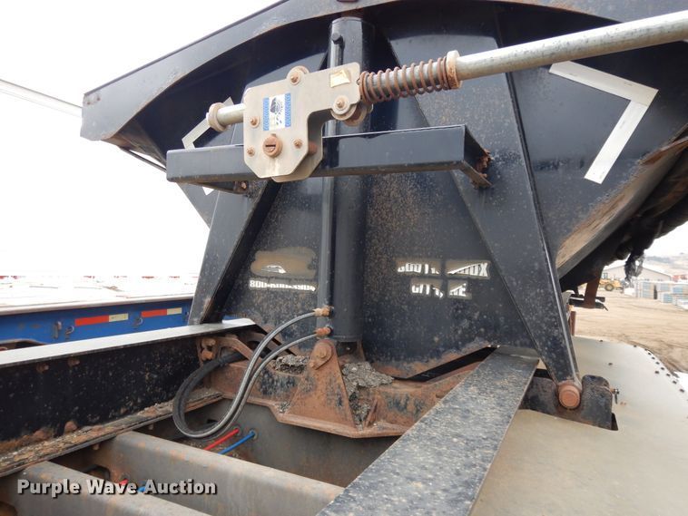 image for item DF5969 2010 Side Dump DS42CAR side dump trailer