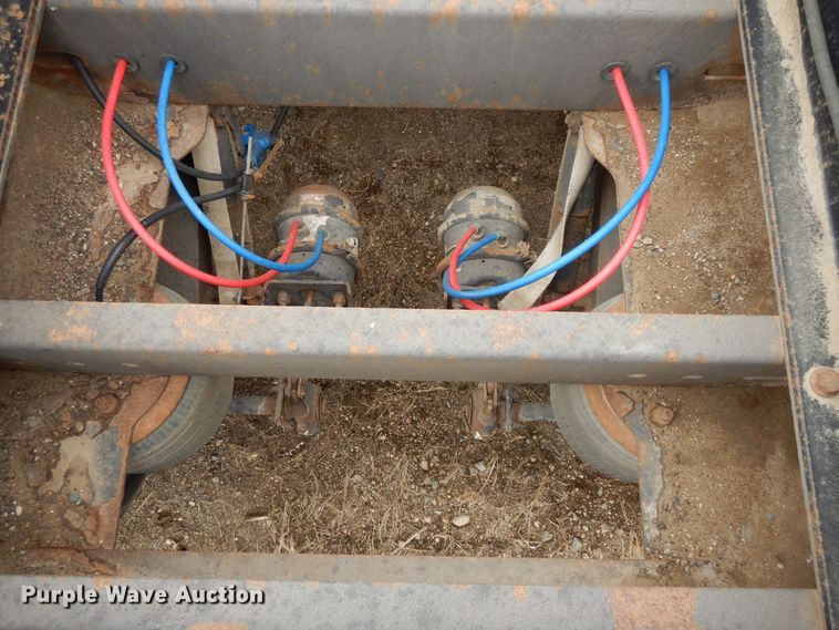 image for item DF5969 2010 Side Dump DS42CAR side dump trailer