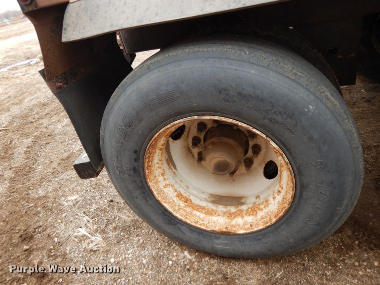 image for item DF5969 2010 Side Dump DS42CAR side dump trailer